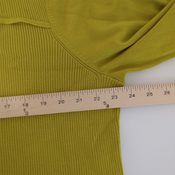26/28 Cato Keyhole Cutout Long Sleeve Sweater Green Crew Neck - Picture 6 of 6